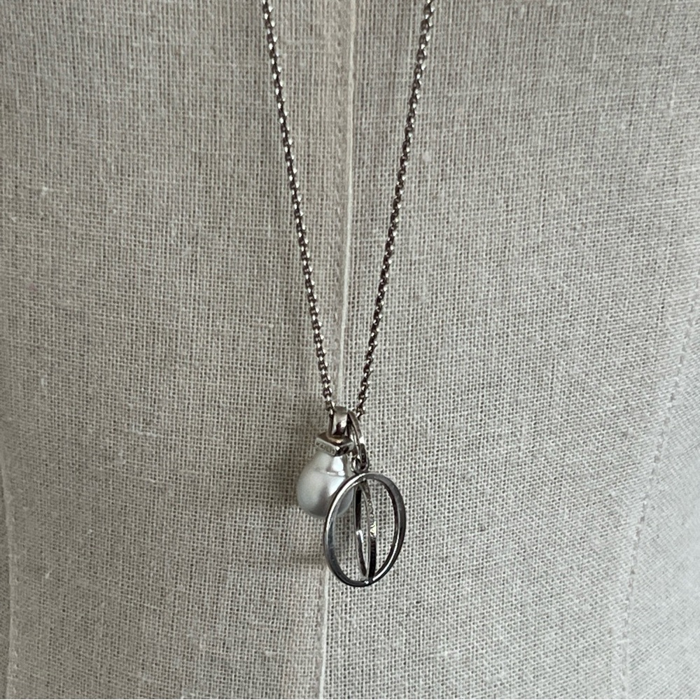 RARE The Oprah Winfrey Show Farewell Season Commemorative Pearl Necklace 2011